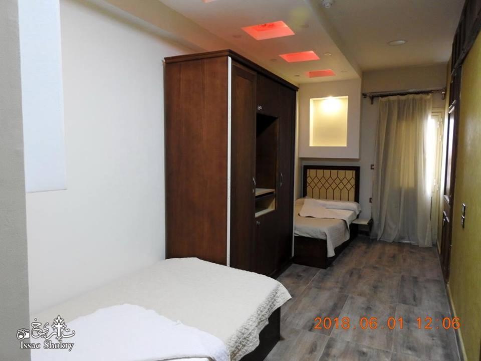St. Marie House Hotel Асют Екстериор снимка