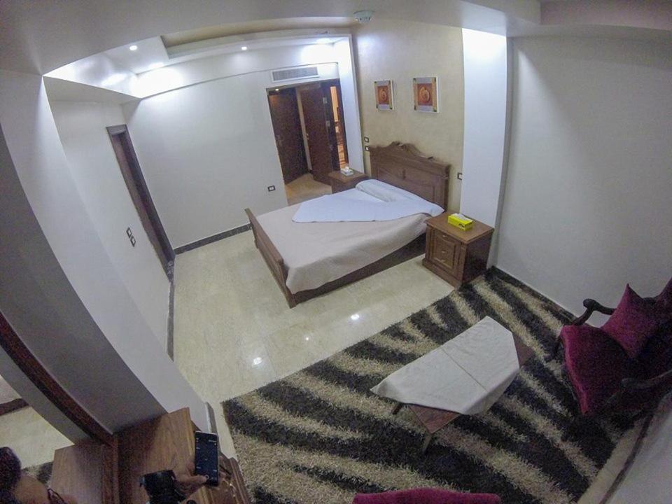 St. Marie House Hotel Асют Екстериор снимка