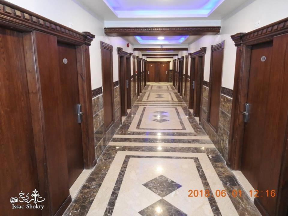 St. Marie House Hotel Асют Екстериор снимка